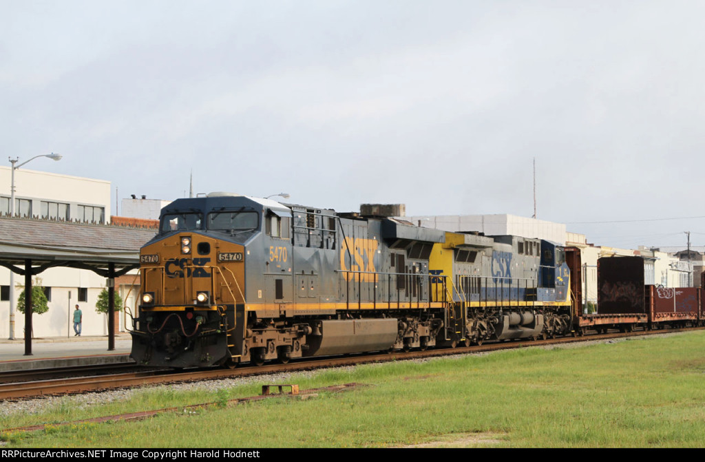 CSX 5470 & 1 lead train S415-06 southbound